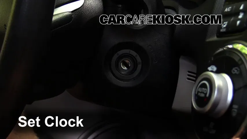 2013 Honda Insight LX 1.3L 4 Cyl. Clock